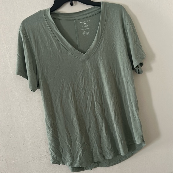 American Eagle Green V-Neck T-Shirt - Picture 1 of 2
